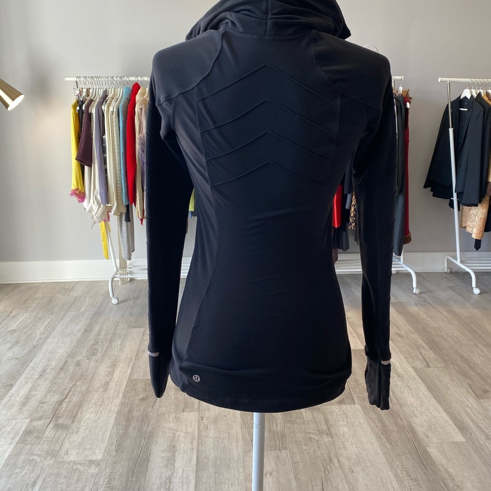 Lululemon pullover - Picture 7 of 10